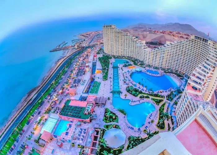 منتجع Porto Sokhna Majestic عين السخنة